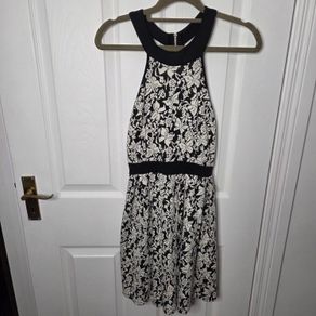 Dress size S