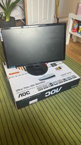ultra slim LED monitor 23"