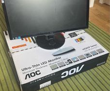 ultra slim LED monitor 23"