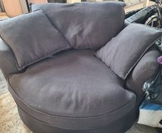 Swivel cuddle chair