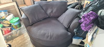 Swivel cuddle chair