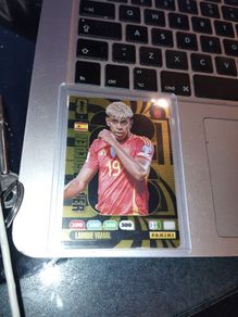 Lamine Yamal golden panini adrenalyn xl card