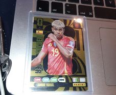 Lamine Yamal golden panini adrenalyn xl card