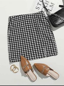 Split Hem Houndstooth Skirt