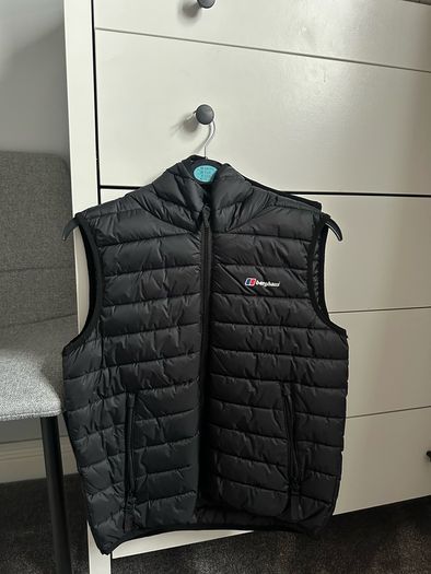 New Berghaus Black Hooded Gilet