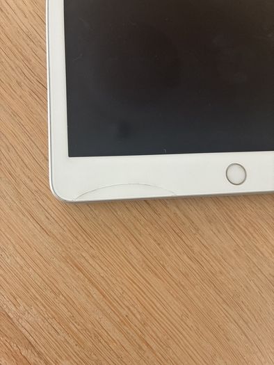 7th Gen IPad 32gb