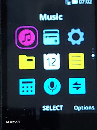 NOKIA KaiOS Flip Phone, Model Nokia 2027 Flip, 4GB, KaiOS 2.5.2 in excellent condition