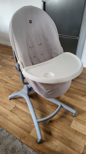 Chicco 4in1 with a tray and mattress