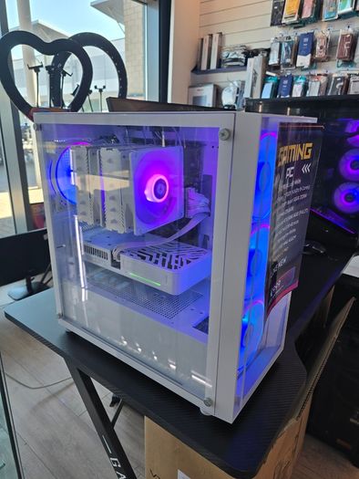 Gaming Pc White - Ryzen 7 - Rtx5060 - Like New