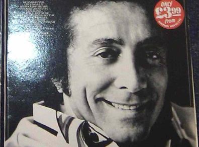 Vinyl Records  AL Martino   Barbara Streisand  Vicky  Landros Dean Martin Eddie Rabbitt Greatest Moments Perry Como Glory of Christmas Palm Court Trio  Jim Reeves Johnny Mathis Mario Lanza  Nana Mouskouri  Nancy Ames