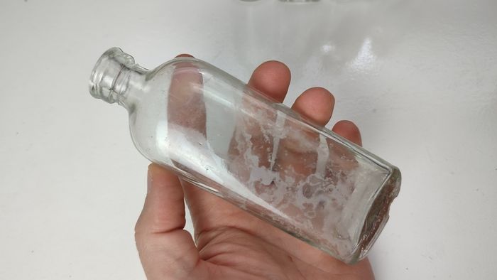 292 - Set of 5 Vintage Clear Glass Decorative Collectible Display Bottles