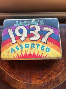 Very rare 1937 JACOBS biscuit tin