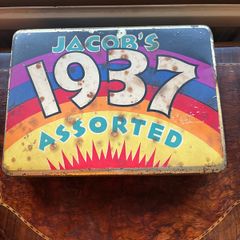 Very rare 1937 JACOBS biscuit tin