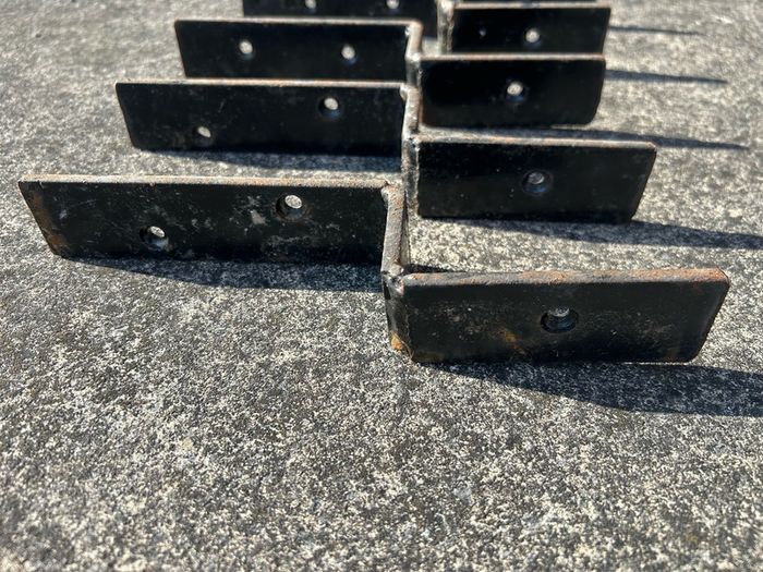 Steel angle brackets