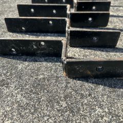 Steel angle brackets