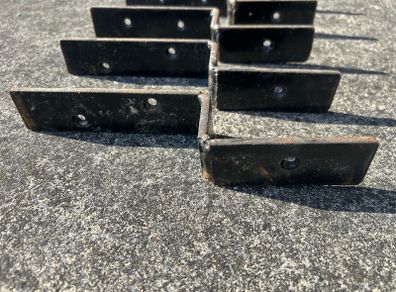 Steel angle brackets
