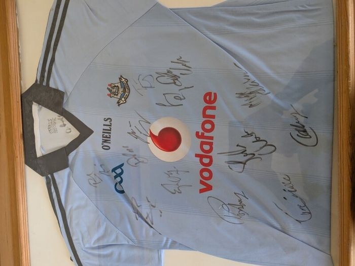 Signed 2010 Dublin gaa jersey