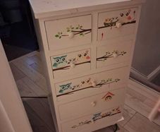 Kids chest of drawers