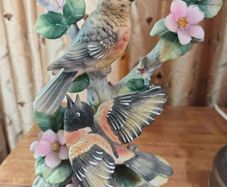 Vintage porcelain bird figurine.  Baltimore Orioles.