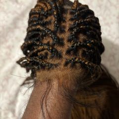 Wig- Brown 30 inches 360 ear to ear frontal knotless braided wig