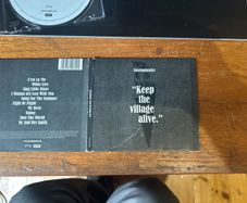 Stereophonics - Keeping the Village Alive