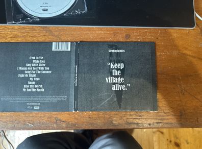 Stereophonics - Keeping the Village Alive