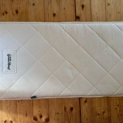 The Little Green Sheep Snuzpod Natural Mattress