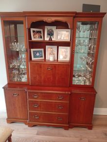 wall unit and extendable dining table and chairs