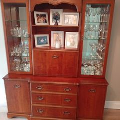 wall unit and extendable dining table and chairs