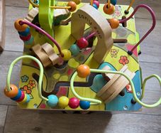 zany zoo box
