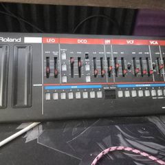 Roland JU-06