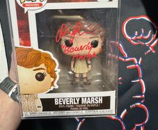 Funko pop IT Beverly marsh signed