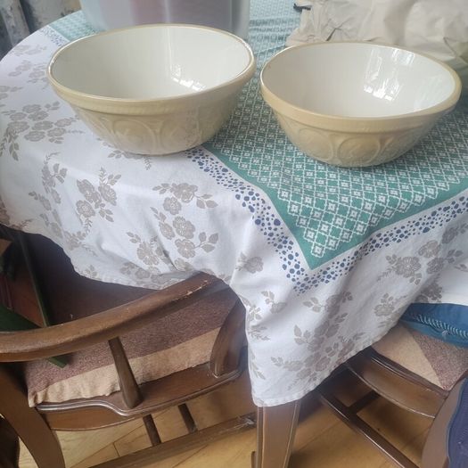 vintage mixing bowls