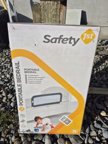 Bed rail for child's bed