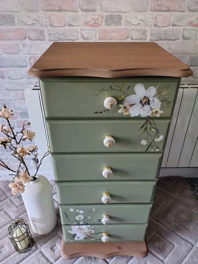 Tall Boy Chest of Drawers