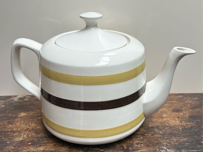 Carrigaline Pottery striped Teapot Coleen Range
