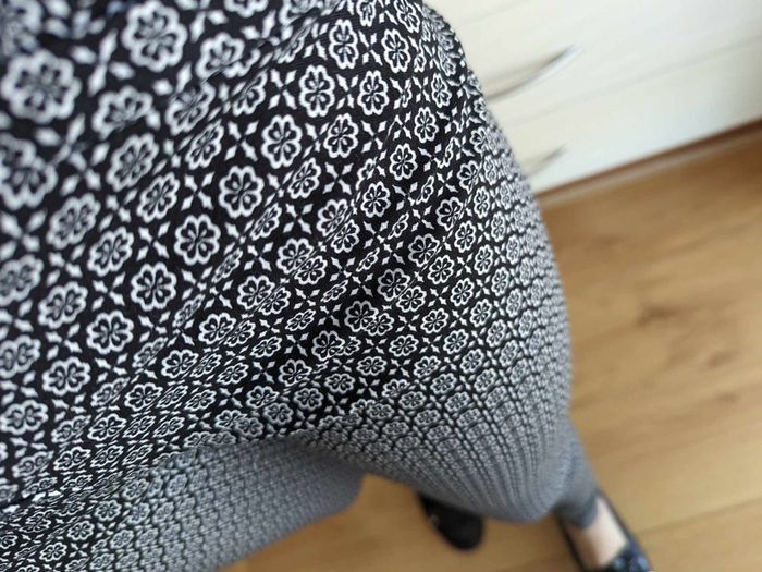 trausers , Women's casual pants, Primark, viscose, size 38 Slim Fit Patterned trousers, elegant pants