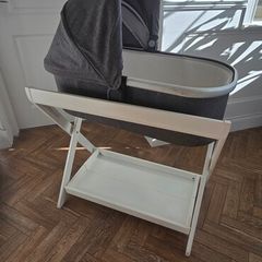 Uppababy Basinet Stand in White