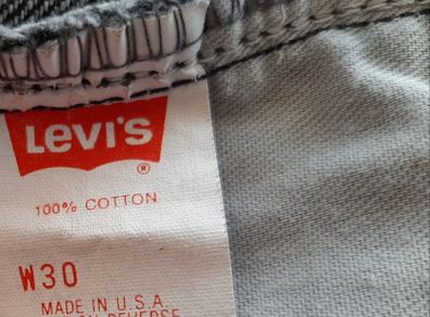 Vintage Levis black shorts