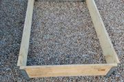 Raised bed planters pallet collars