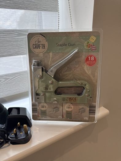 glue gun and staple gun