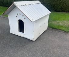Dog kennel