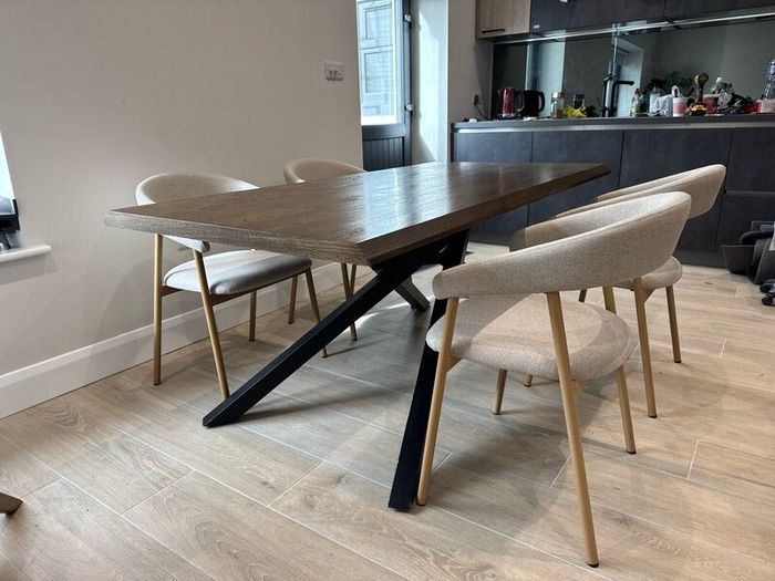 6ft wooden dining table