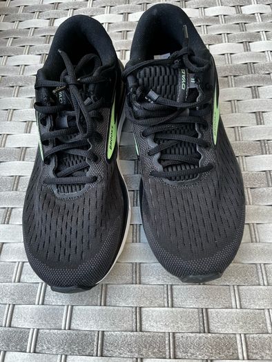 Brooks ladies Dyad trainers