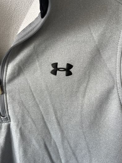 under armour men's grey zippy medium