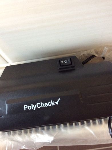 Polycheck Bank Note Checker. 9 Watts Ultra Violet Bank Note Checker.