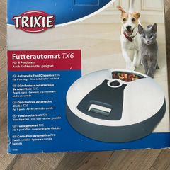 automatic pet feeder