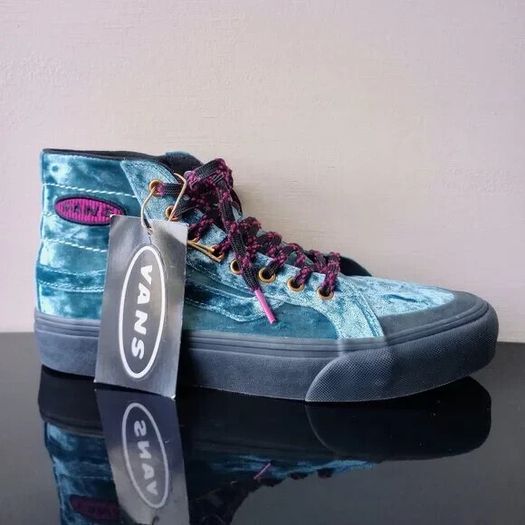 Vans Men's Sk8-Hi 138 Decon Alex Knost/Lee-Ann Curren in Beautiful Velvet