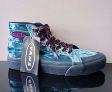 Vans Men's Sk8-Hi 138 Decon Alex Knost/Lee-Ann Curren in Beautiful Velvet