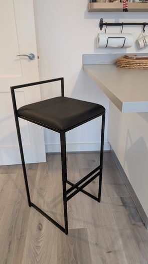 Crea Bar Stools